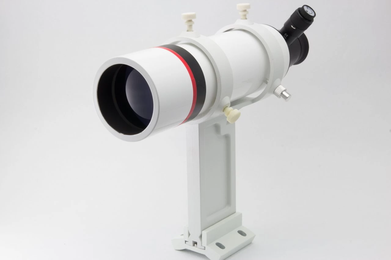 Bresser Messier 8x50 keresőtávcső LED világitással Bresser Messier 8x50 keresőtávcső LED világitással